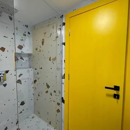 Tesa Studio * Τίρανα