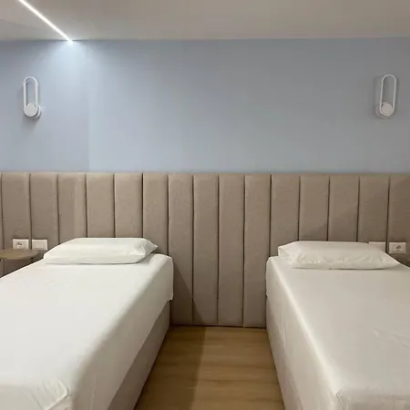 Tesa Studio Τίρανα