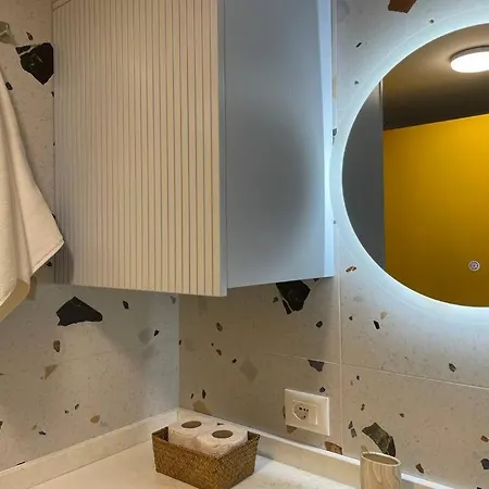 Tesa Studio Τίρανα